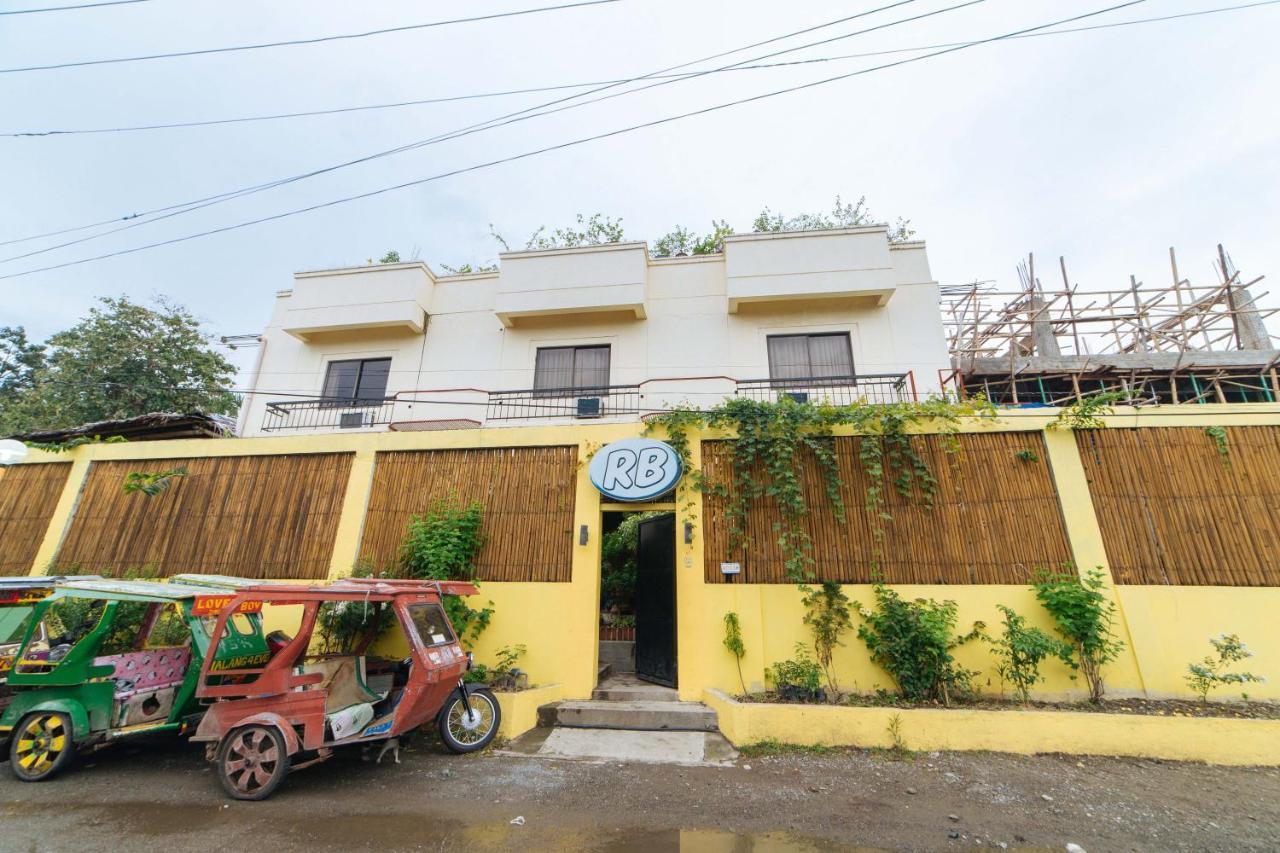Hotel RedDoorz @ N Roldan Street Kalibo Exterior foto